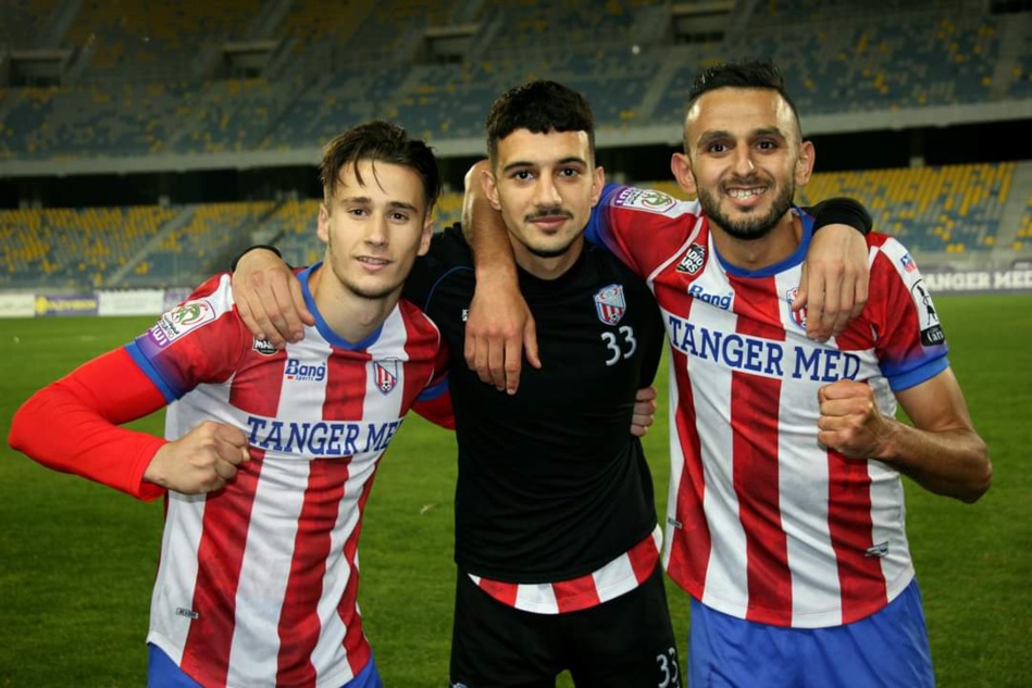 اللاعب الحسناوي يخلق الحدث ويؤهل فريقه "الماط" للدور نصف النهائي من كأس العرش بـ"ثوب الحراسة"