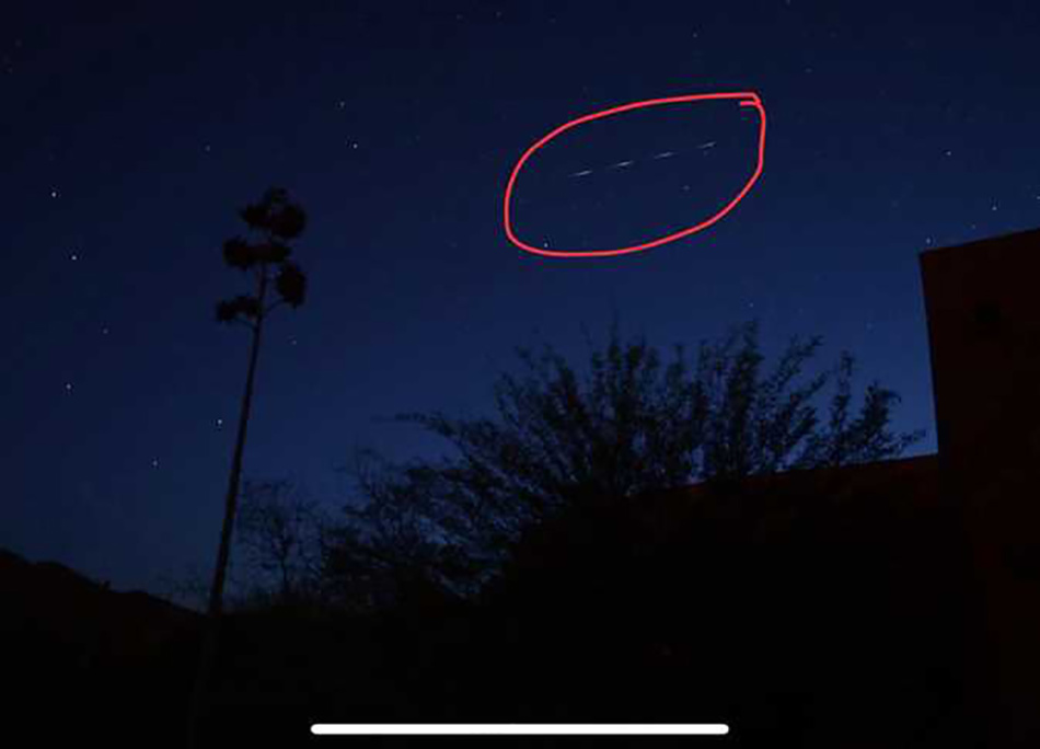 أول صورة لحطام الصاروخ الصيني الخارج عن السيطرة قبل سقوطه على الأرض أول صورة لحطام الصاروخ الصيني الخارج عن السيطرة قبل سقوطه على الأرض