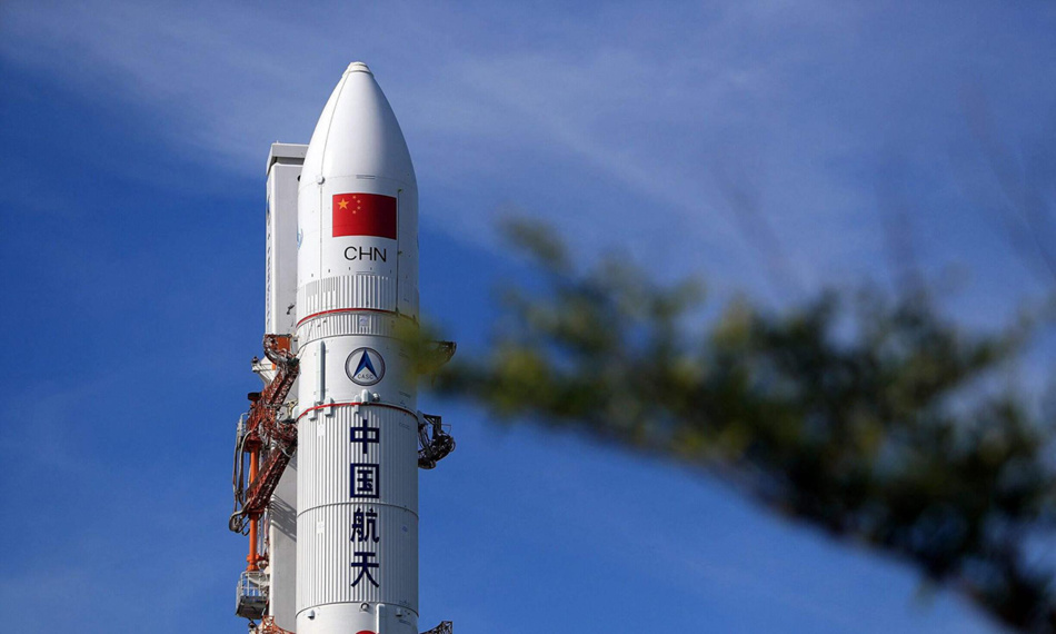 السلطات الصينية تعلن تفكك الصاروخ الطائش فوق بحر العرب السلطات الصينية تعلن تفكك الصاروخ الطائش فوق بحر العرب