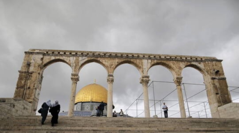 في تصعيد جديد.. القوات الإسرائيلية تصادر مفاتيح المسجد الأقصى في تصعيد جديد.. القوات الإسرائيلية تصادر مفاتيح المسجد الأقصى