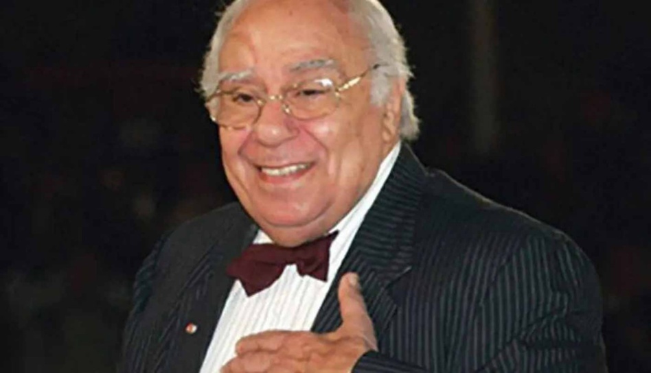 حمادي عمور يودع أسرته الفنية إلى دار البقاء حمادي عمور يودع أسرته الفنية إلى دار البقاء