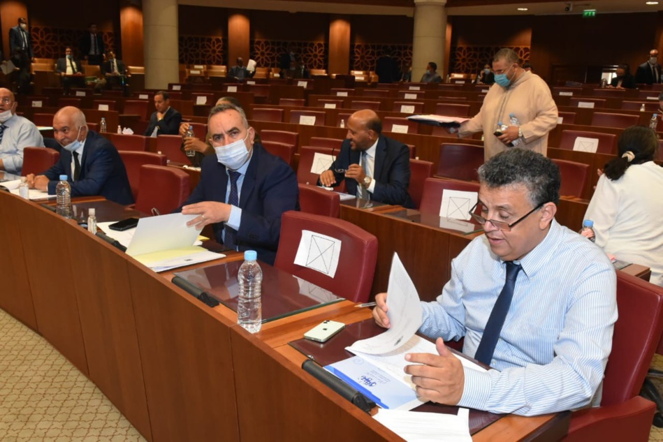 وهبي يحضر أشغال المجلس الحكومي بعد الحادثة وهبي يحضر أشغال المجلس الحكومي بعد الحادثة