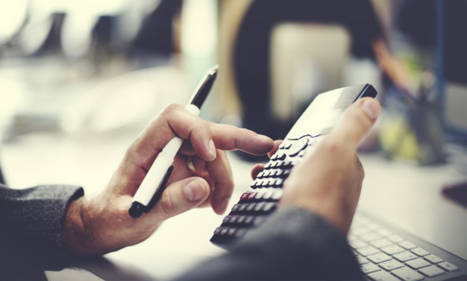 استياء وغضب عارمان في أوساط المغاربة المقيمين بهولندا استياء وغضب عارمان في أوساط المغاربة المقيمين بهولندا