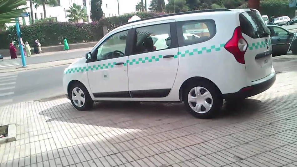 اختلالات بالجملة في قطاع سيارات الأجرة بالعاصمة الاقتصادية البيضاء اختلالات بالجملة في قطاع سيارات الأجرة بالعاصمة الاقتصادية البيضاء