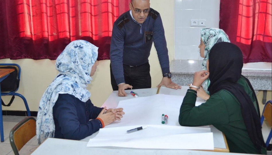 العرائش تحتضن الأبواب المفتوحة لفائدة حاملي المشاريع بالكلية المتعددة التخصصات العرائش تحتضن الأبواب المفتوحة لفائدة حاملي المشاريع بالكلية المتعددة التخصصات