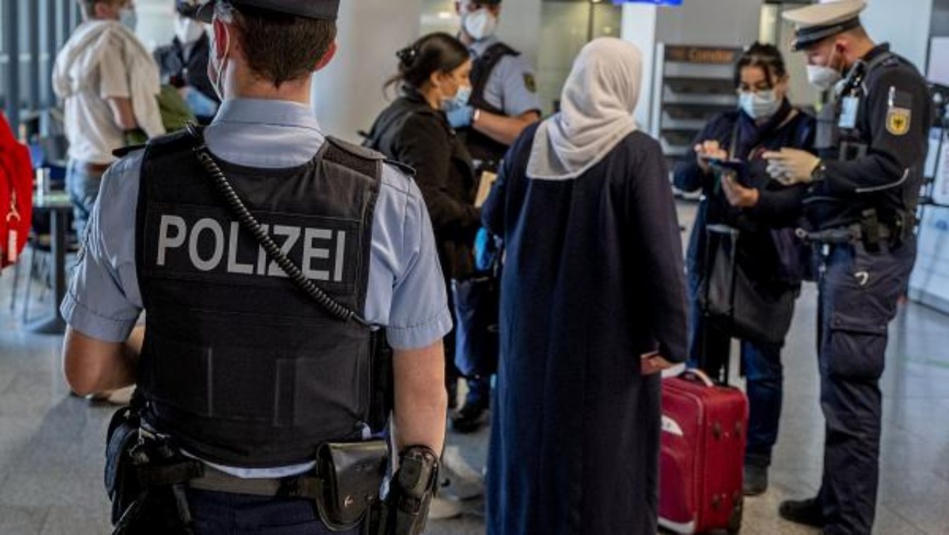 لهذا السبب يتم التضييق على المغاربة الملقحين بـ"سينوفارم" دخول أوروبا لهذا السبب يتم التضييق على المغاربة الملقحين بـ"سينوفارم" دخول أوروبا