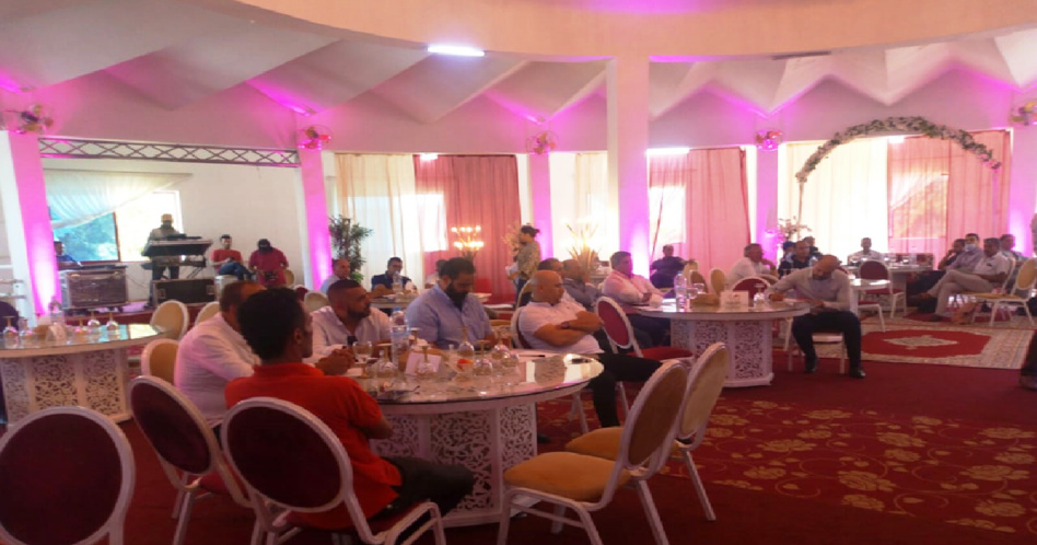 أرباب ومسيــري قاعــات الحفــلات جهة الدار البيضاء–سطات يلتئمــون لمناقشة قضاياهم والترافع عن ملفهم المطلبي أرباب ومسيــري قاعــات الحفــلات جهة الدار البيضاء–سطات يلتئمــون لمناقشة قضاياهم والترافع عن ملفهم المطلبي