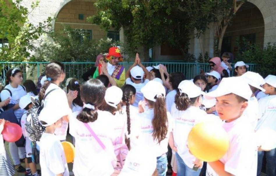 إقبال كبير على مخيمات القرب ونجاح البرنامج التنشيطي للأطفال واليافعين إقبال كبير على مخيمات القرب ونجاح البرنامج التنشيطي للأطفال واليافعين