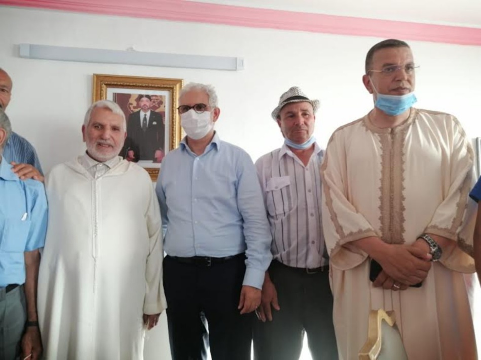 الأمين العام لحزب الاستقلال  يعطي انطلاق حملة  انتخابات الغرف ويجتمع بمرشحي إقليم العرائش الأمين العام لحزب الاستقلال  يعطي انطلاق حملة  انتخابات الغرف ويجتمع بمرشحي إقليم العرائش