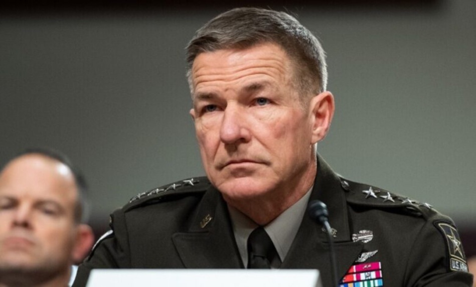 قائد الجيش الأمريكي يزور المغرب ويلتقي مسؤولين عسكريين قائد الجيش الأمريكي يزور المغرب ويلتقي مسؤولين عسكريين