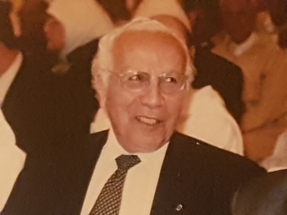 رحيل الوزير والدبلوماسي الاستقلالي الأسبق عمر بوستة يفجع المشهد السياسي المغربي رحيل الوزير والدبلوماسي الاستقلالي الأسبق عمر بوستة يفجع المشهد السياسي المغربي