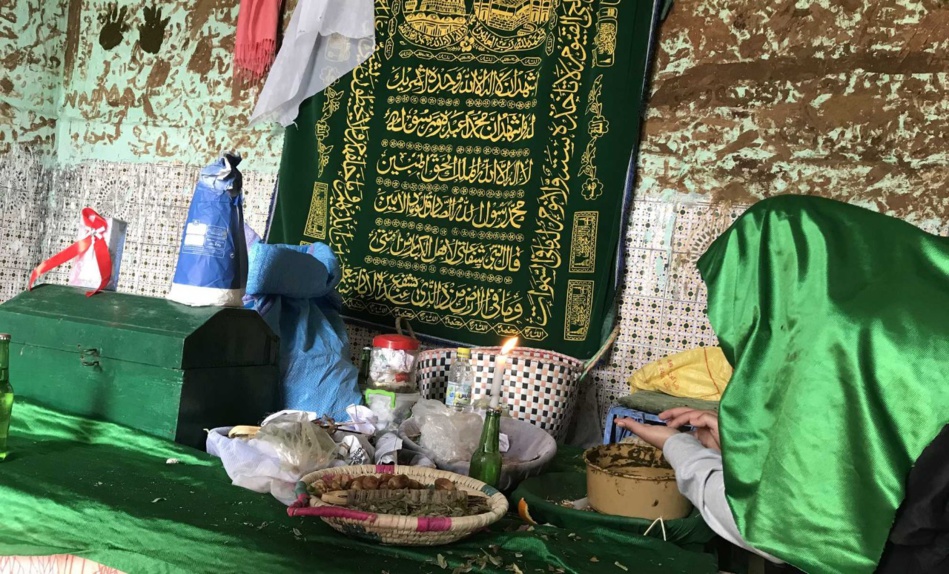 هكذا تزدهر مظاهر السحر والشعوذة في عاشوراء هكذا تزدهر مظاهر السحر والشعوذة في عاشوراء