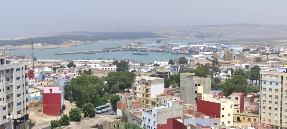 قطاع الصيد البحري يعاني من ارتفاع تكاليف الانتاج وأثمنة الغزوال والديون بالعرائش قطاع الصيد البحري يعاني من ارتفاع تكاليف الانتاج وأثمنة الغزوال والديون بالعرائش