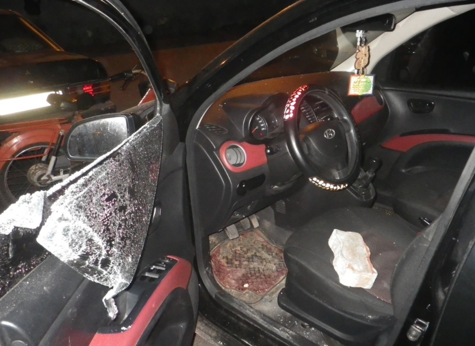 توقيف 5 أشخاص محسوبين على "إلترا رياضية" بعد الاشتباه في تورطهم بأعمال الشغب بالبيضاء توقيف 5 أشخاص محسوبين على "إلترا رياضية" بعد الاشتباه في تورطهم بأعمال الشغب بالبيضاء