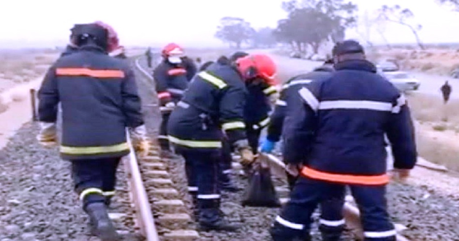 قطــار يدهـــس طفلا ويرديــــه قتيـــلا قطــار يدهـــس طفلا ويرديــــه قتيـــلا