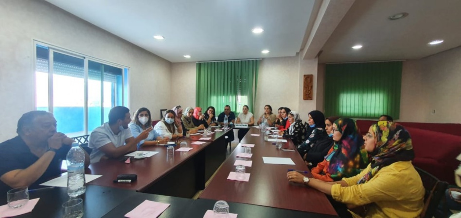 نقابة صيادلة العرائش تصادق على إحداث 3 صيدليات حراسة نقابة صيادلة العرائش تصادق على إحداث 3 صيدليات حراسة