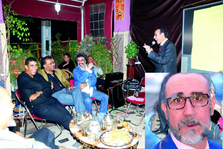 الفنان المسرحي أحمد جواد الفنان المسرحي أحمد جواد