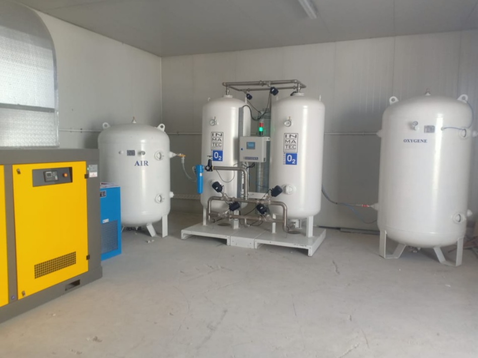 الحسيمة تتعزز بمستشفى ميداني في إمزورن لاستقبال مصابي كورونا الحسيمة تتعزز بمستشفى ميداني في إمزورن لاستقبال مصابي كورونا