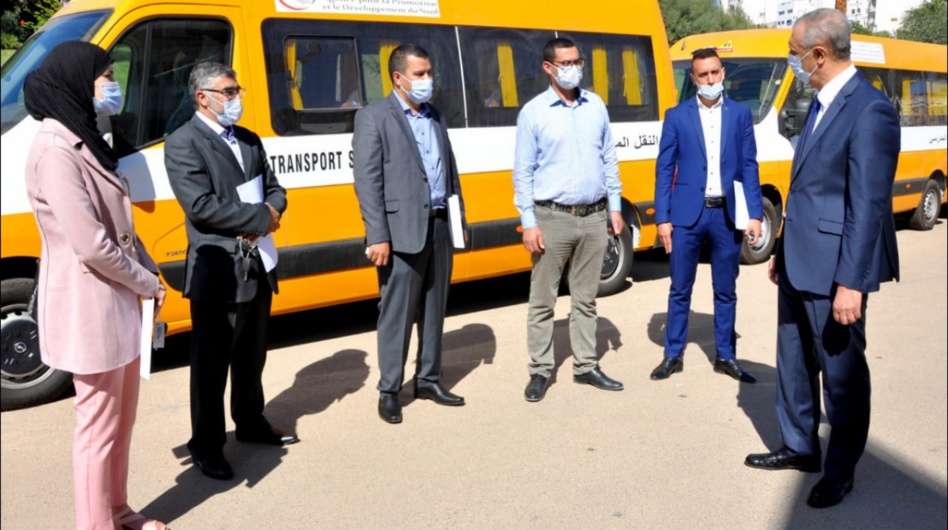 توزيع 35 حافلة جديدة للنقل المدرسي على الجماعات الترابية بإقليم الحسيمة
