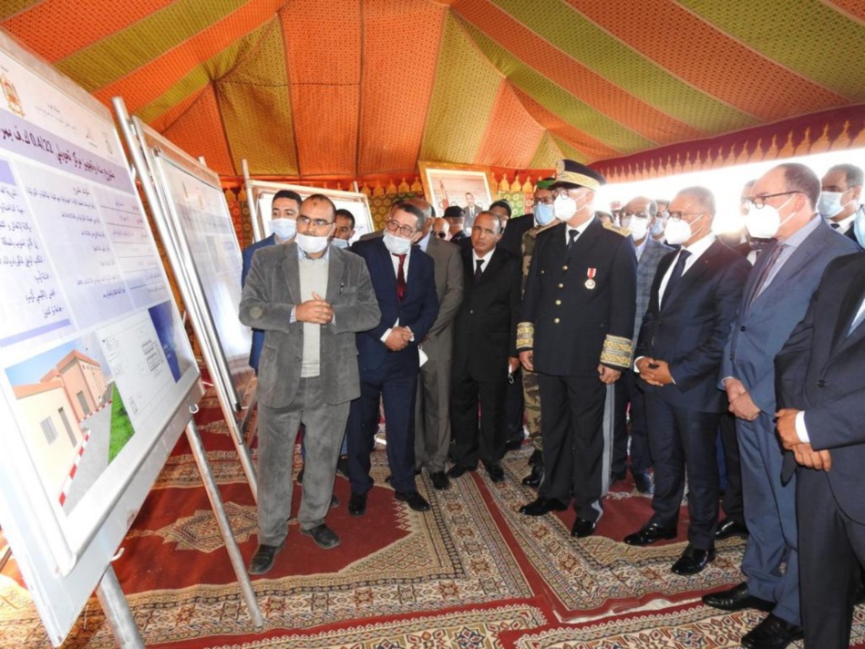 إطلاق مشاريع مهمة بالكركرات وبئر  كندوز إطلاق مشاريع مهمة بالكركرات وبئر  كندوز