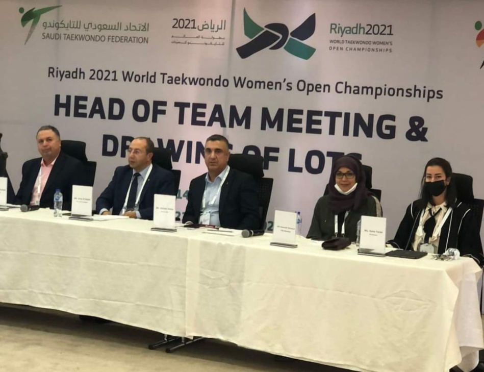 إدريس الهلالي مندوبا تقنيا في بطولة العالم المفتوحة للسيدات للتايكوندو إدريس الهلالي مندوبا تقنيا في بطولة العالم المفتوحة للسيدات للتايكوندو