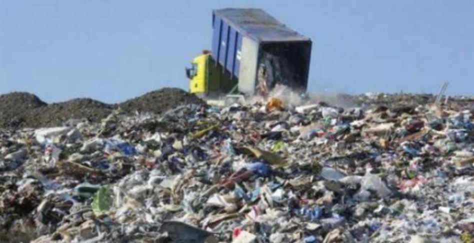 هشام أمين شفيق يفتح ملف مطرح مديونة بالبرلمان هشام أمين شفيق يفتح ملف مطرح مديونة بالبرلمان