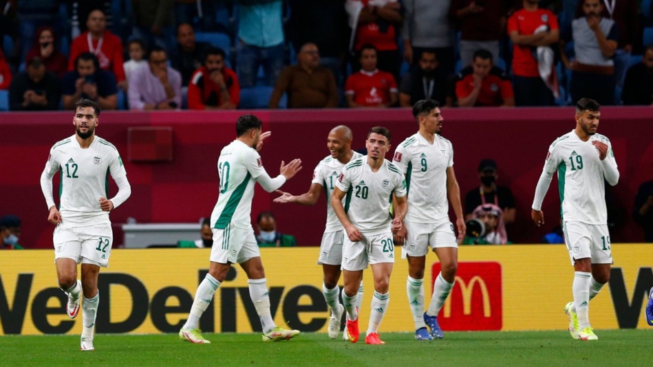 ركلات الحظ تبتسم لمنتخب الجزائر وتمنحه بطاقة العبور للمربع الذهبي ركلات الحظ تبتسم لمنتخب الجزائر وتمنحه بطاقة العبور للمربع الذهبي
