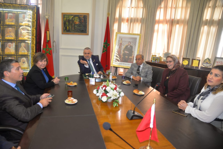 رجال أعمال مغاربة يثمنون مبادرة غرفة التجارة والصناعة لجهة الدارالبيضاء سطات رجال أعمال مغاربة يثمنون مبادرة غرفة التجارة والصناعة لجهة الدارالبيضاء سطات