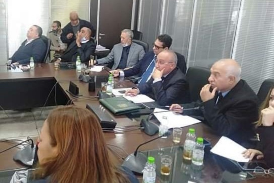 لجنة الميزانية لمجلس جماعة الدار البيضاء تصادق بالإجماع على القرار الجبائي (01-2018) لجنة الميزانية لمجلس جماعة الدار البيضاء تصادق بالإجماع على القرار الجبائي (01-2018)