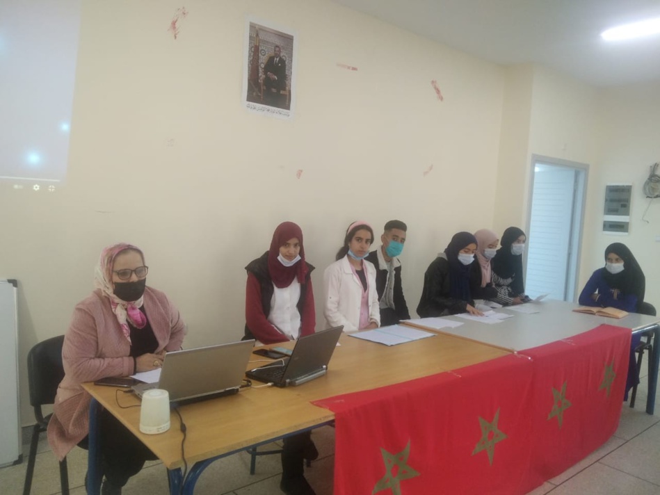 وزان : ثانوية عين بيضاء تحتفي باليوم العالمي للغة العربية وزان : ثانوية عين بيضاء تحتفي باليوم العالمي للغة العربية