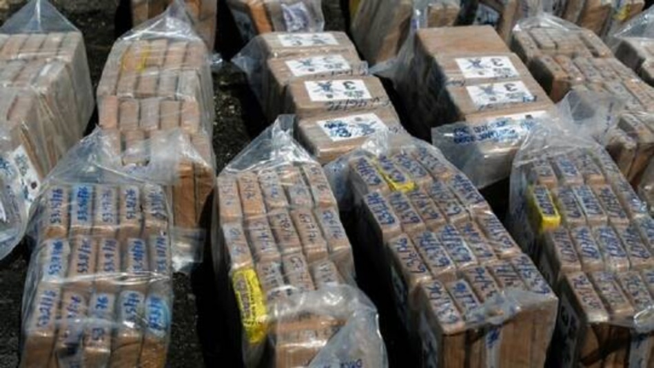 تنغير.. عناصر الدرك الملكي تضبط نصف طن من مخدرات الشيرا تنغير.. عناصر الدرك الملكي تضبط نصف طن من مخدرات الشيرا