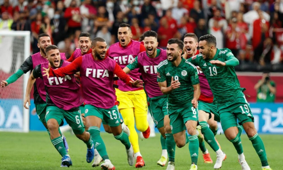 المنتخب الجزائري يحرز لقب كأس العرب للمرة الأولى في تاريخه المنتخب الجزائري يحرز لقب كأس العرب للمرة الأولى في تاريخه