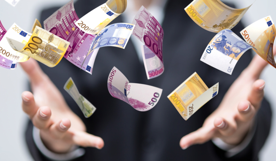 بنك المغرب يكشف تراجع مداخيل الأسفار وانتعاش تحويلات مغاربة العالم بنك المغرب يكشف تراجع مداخيل الأسفار وانتعاش تحويلات مغاربة العالم