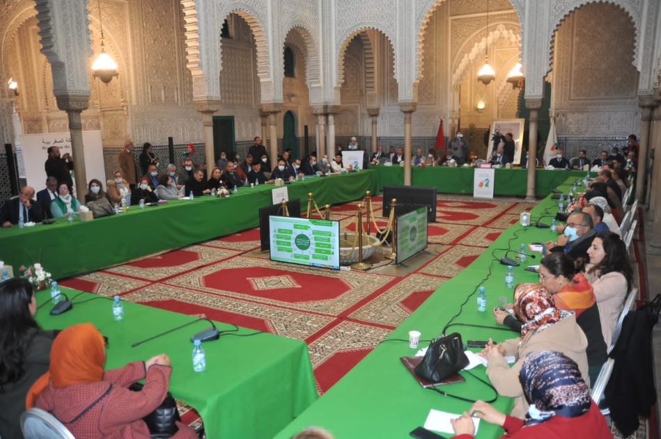 مجلس جهة الدار البيضاء سطات يقدم الخطوط العريضة لملامح التصميم لإعداد التراب للجهة مجلس جهة الدار البيضاء سطات يقدم الخطوط العريضة لملامح التصميم لإعداد التراب للجهة