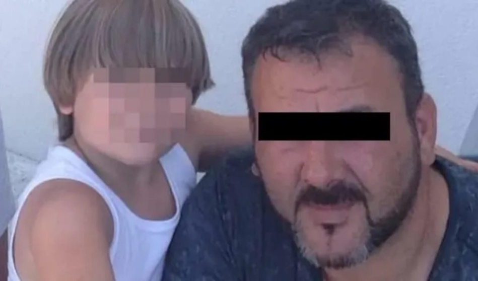 مقتل طفلين وانتحار الأب وإصابة الأم بجروح خطيرة مقتل طفلين وانتحار الأب وإصابة الأم بجروح خطيرة