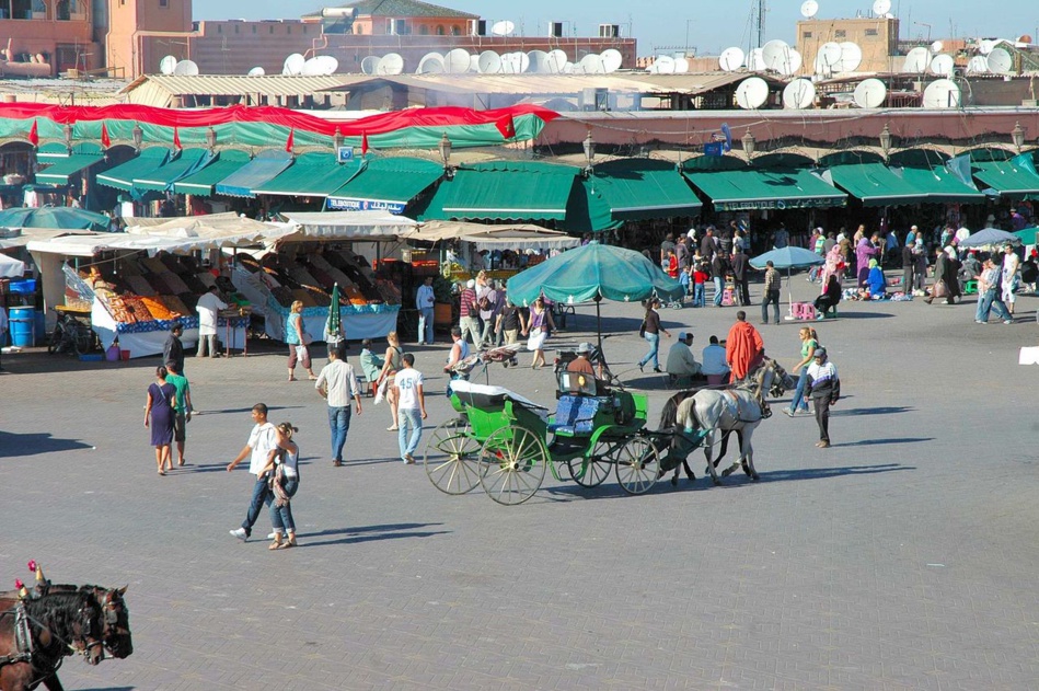 إجراءات أمنية مشددة بمراكش لمنع إحتفالات رأس السنة الميلادية إجراءات أمنية مشددة بمراكش لمنع إحتفالات رأس السنة الميلادية