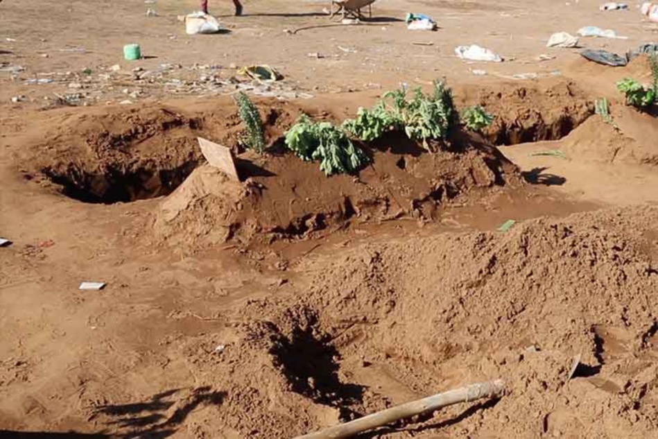 صوت صادر من داخل قبر يستنفر ساكنة القنيطرة صوت صادر من داخل قبر يستنفر ساكنة القنيطرة