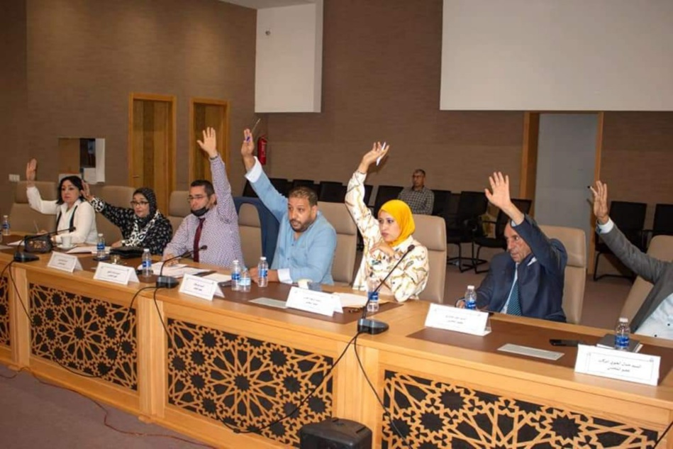 معارضة العرائش تفضح الخروقات والباشوية تهددها في رسالة