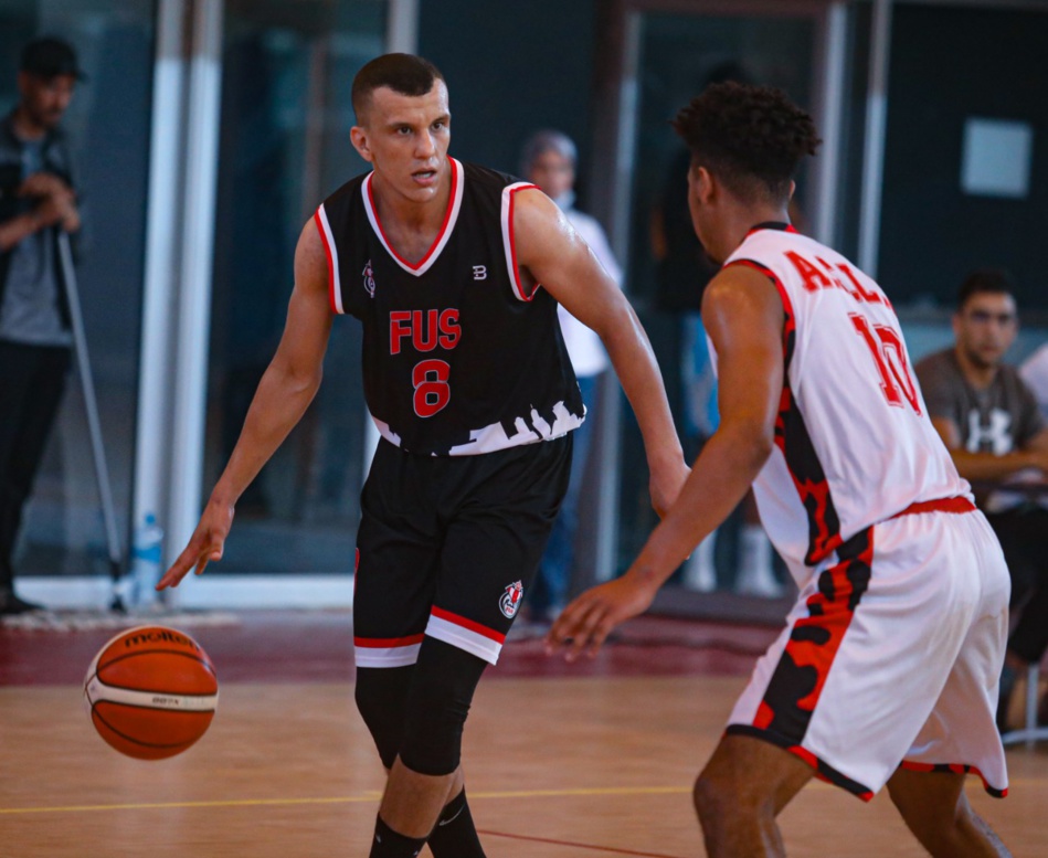 قمة ساخنة في ديربي العاصمة بين الفتح الرياضي والجيش الملكي قمة ساخنة في ديربي العاصمة بين الفتح الرياضي والجيش الملكي