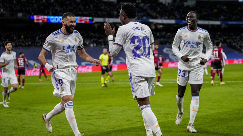 ريال مدريد يقسو على فالنسيا برباعية