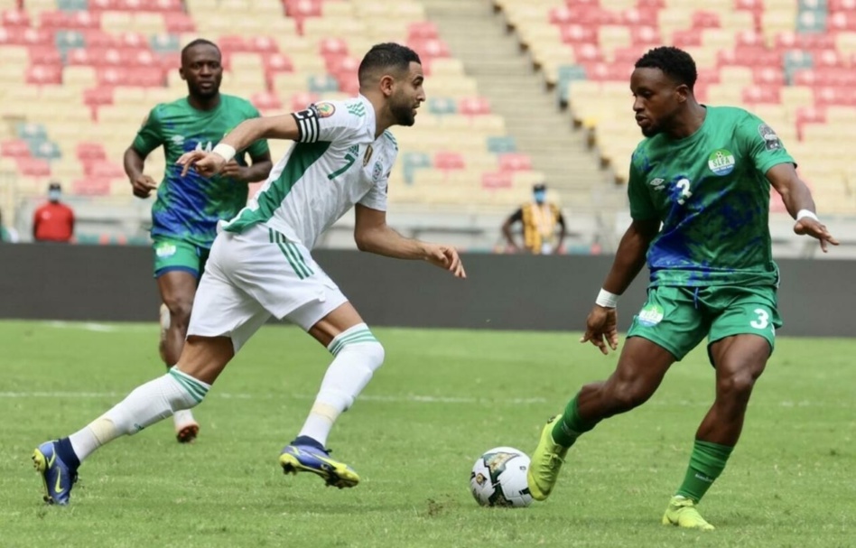 انطلاقة مخيبة للجزائر وخسارة مفاجئة لمصر في دور المجموعات انطلاقة مخيبة للجزائر وخسارة مفاجئة لمصر في دور المجموعات