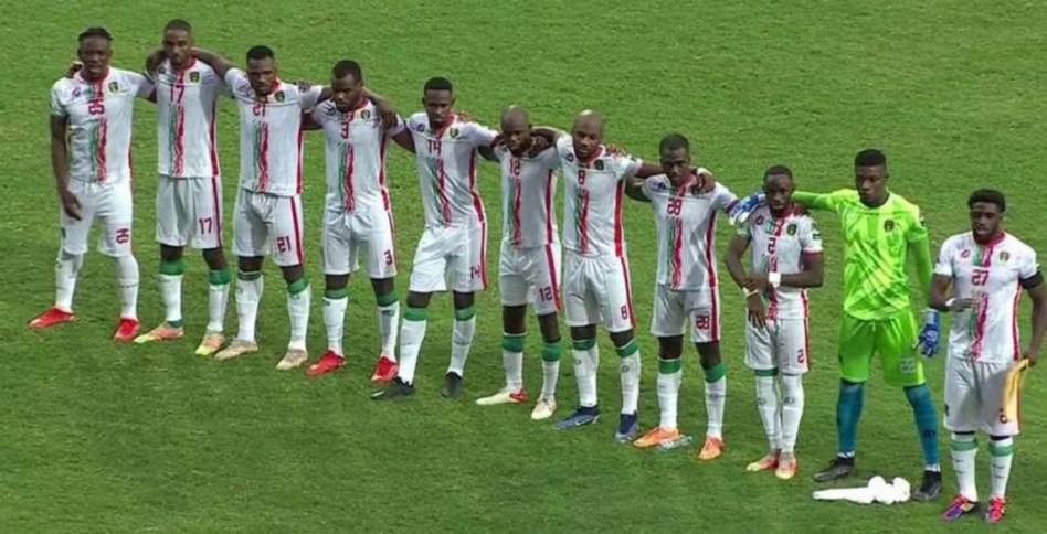 مهزلة تنظيمية أخرى بالكان بسبب النشيد الوطني الموريتاني مهزلة تنظيمية أخرى بالكان بسبب النشيد الوطني الموريتاني