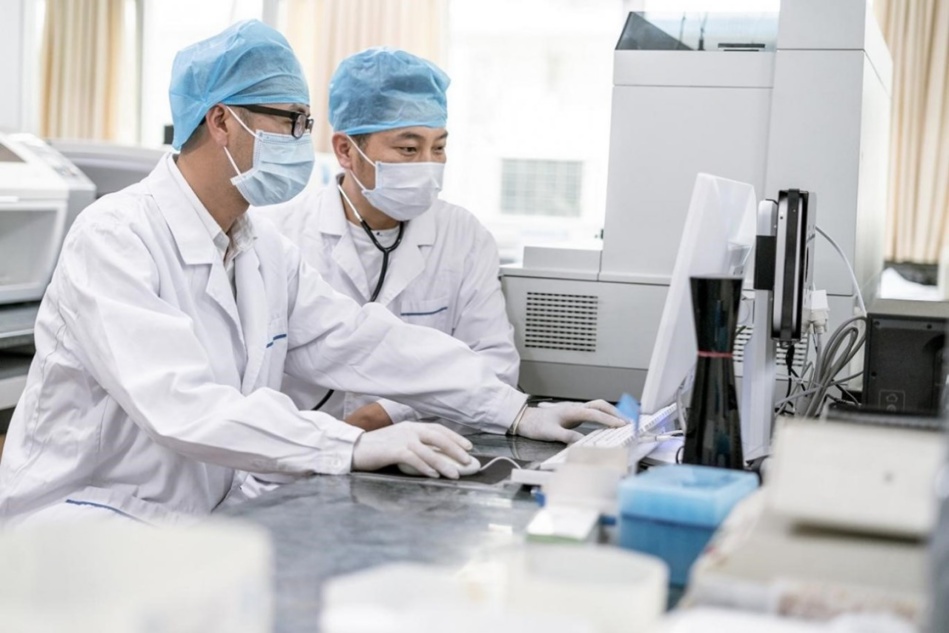 علماء يتمكنون من تحديد الأعراض الخاصة للمتحور "أوميكرون" علماء يتمكنون من تحديد الأعراض الخاصة للمتحور "أوميكرون"