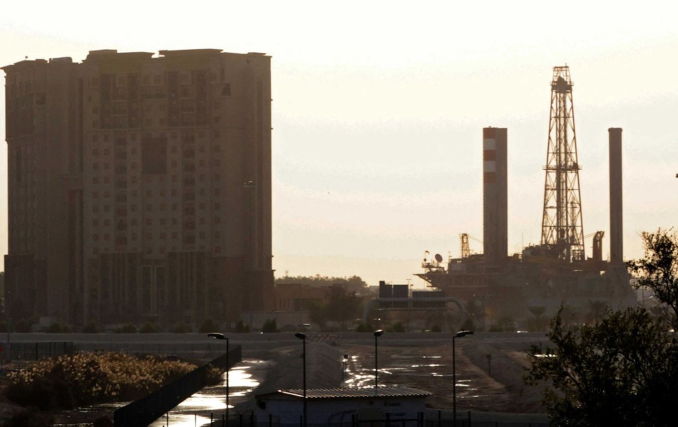 صور أقمار صناعية تظهر آثار الهجوم على أبوظبي صور أقمار صناعية تظهر آثار الهجوم على أبوظبي