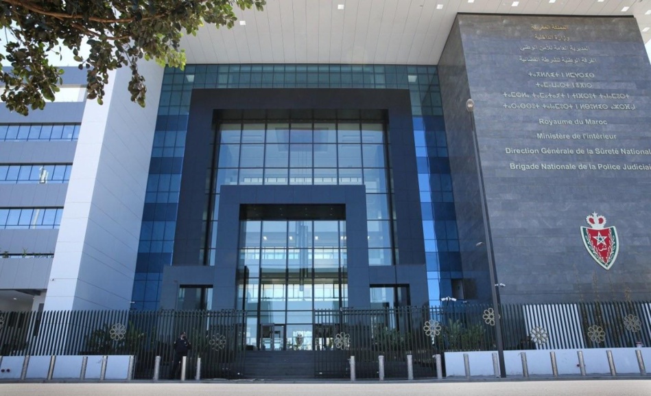 الفرقة الوطنية للشرطة القضائية تطيح بشبكة إجرامية ضمنها عنصر أمني الفرقة الوطنية للشرطة القضائية تطيح بشبكة إجرامية ضمنها عنصر أمني