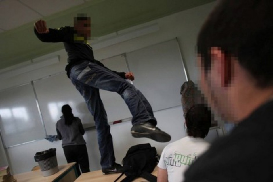 مديرية مكناس تخرج عن صمتها جراء تداول أخبار عن طرد تلاميذ مديرية مكناس تخرج عن صمتها جراء تداول أخبار عن طرد تلاميذ