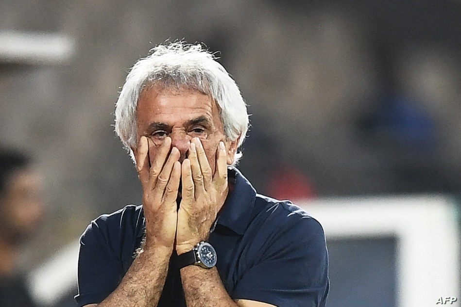 لا أمل يرجى من مدرب لم يعط أية إضافة لا أمل يرجى من مدرب لم يعط أية إضافة