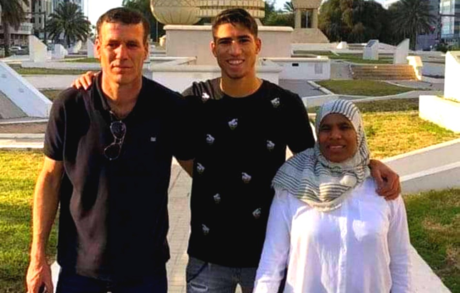 حكيمي.. قصة كفاح أسرة أثمرت ذهبا حكيمي.. قصة كفاح أسرة أثمرت ذهبا