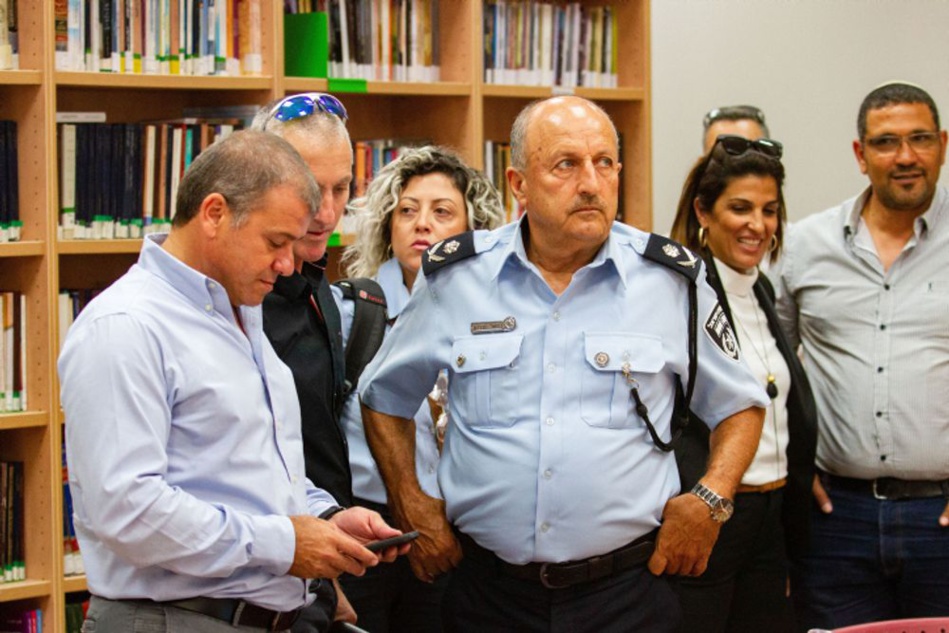 استقالة كبير الضباط العرب في الشرطة الإسرائيلية بعد انتشار فيديو عن واقعة قبل عام ونصف