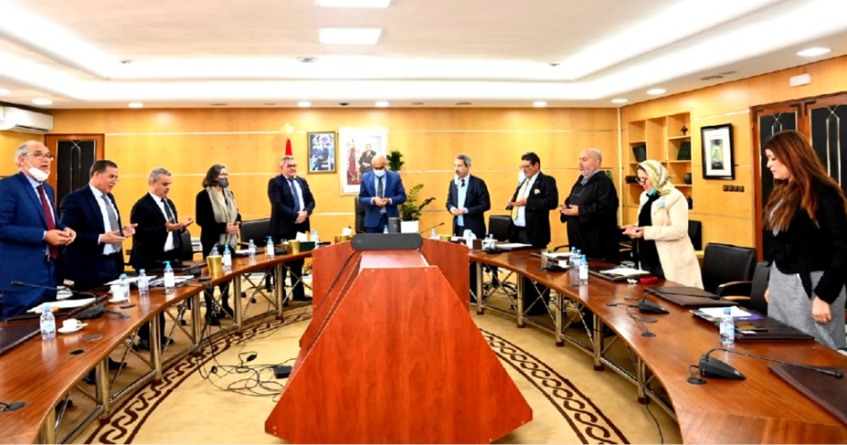 الميراوي يجتمع بأعضاء "منتدى كفاءات إقليم تاونات" الميراوي يجتمع بأعضاء "منتدى كفاءات إقليم تاونات"